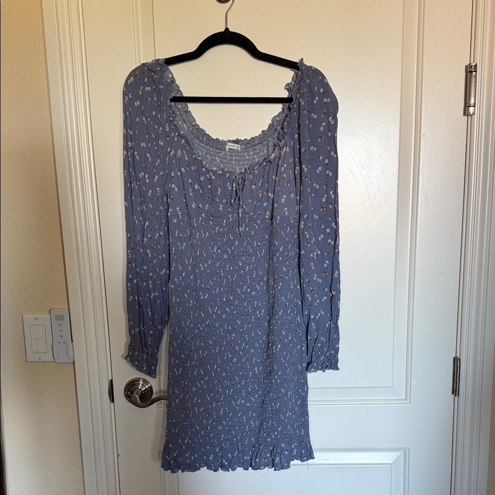 Pink Blush Maternity long sleeve shirred Bodycon dress blue floral